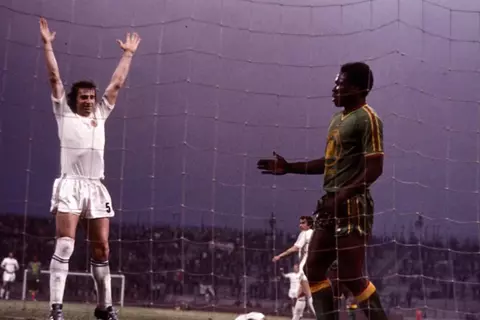 9 أيام على انطلاق كأس العالم.. ثلاث مباريات كتبت رقمًا قياسيًا صامدًا